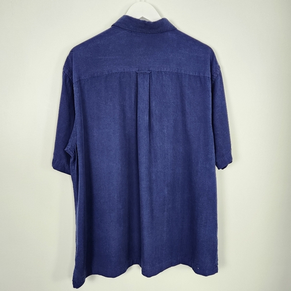 IZOD Men's Washable Silk Navy Blue Short Sleeve Pocket Shirt Size XL - Picture 8 of 9